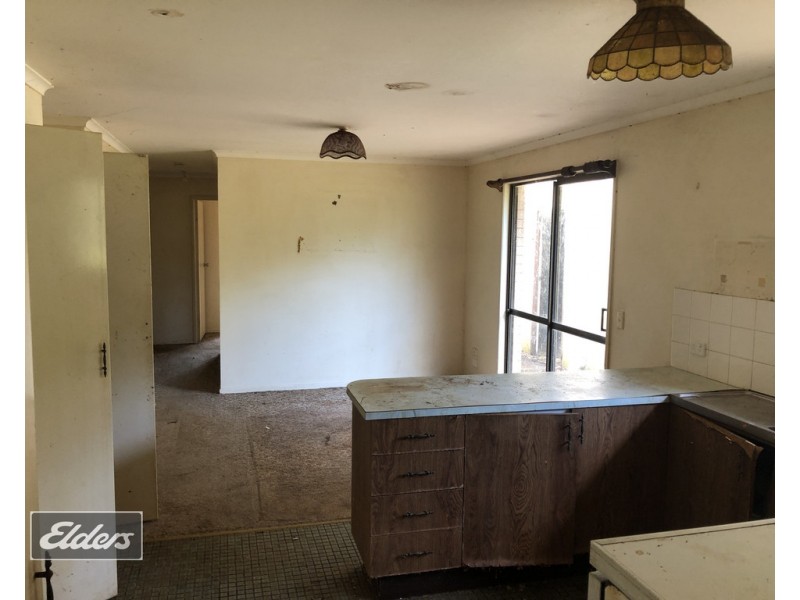 117 Railway Parade, Pomona QLD 4568