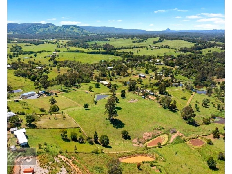 6A WACAL ROAD, Mothar Mountain QLD 4570