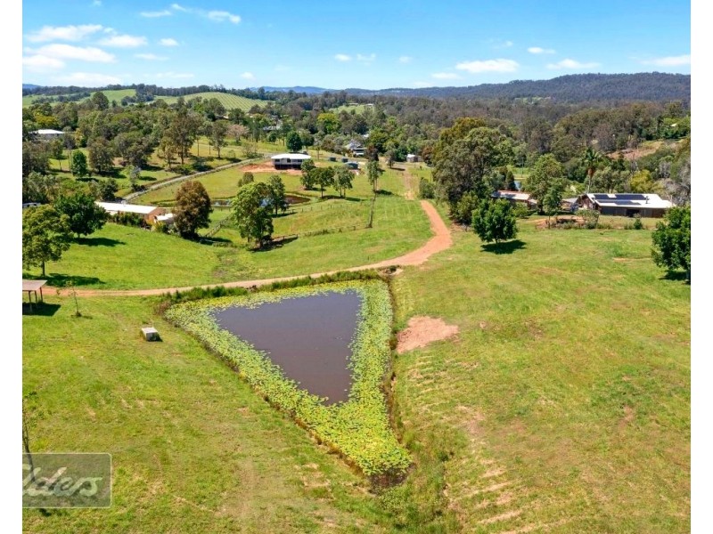 6A WACAL ROAD, Mothar Mountain QLD 4570