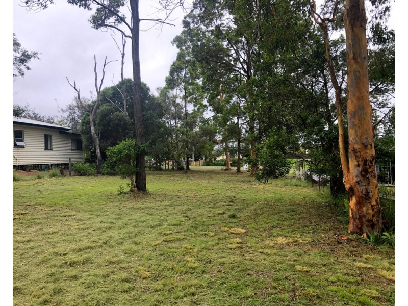28 Miller St, Blackbutt QLD 4306