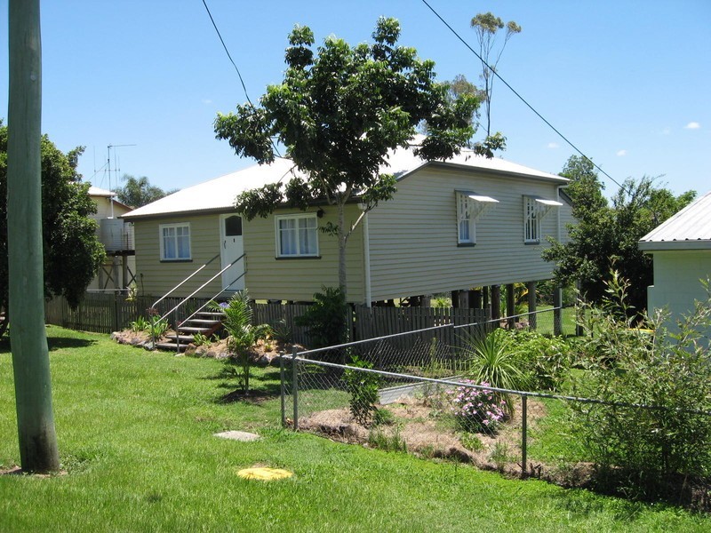 11 Mary Street, Amamoor QLD 4570