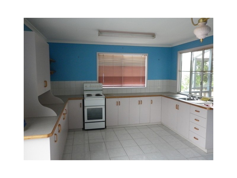 87 crescent Road, Gympie QLD 4570