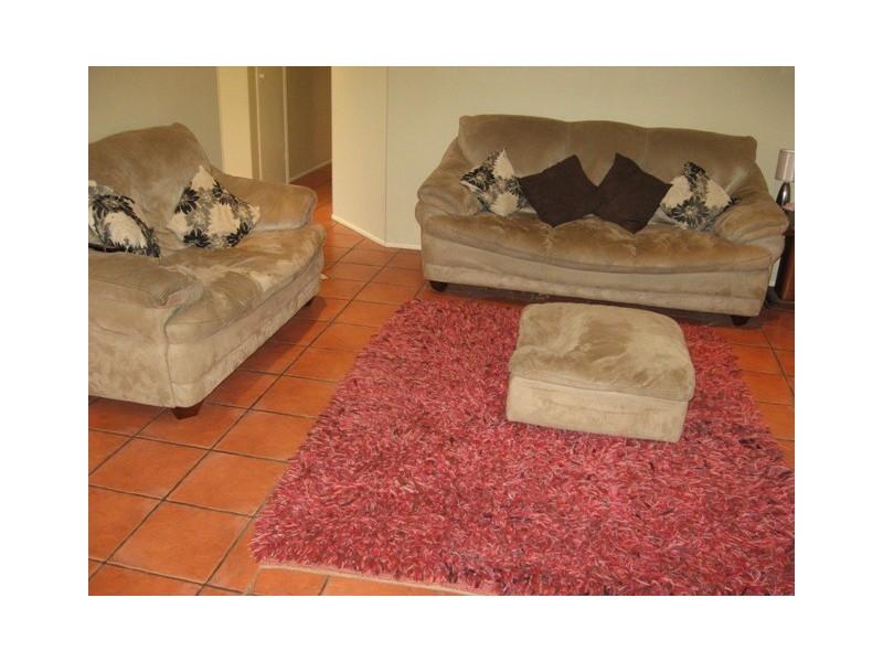 5 Melaleuca Ct, Southside QLD 4570