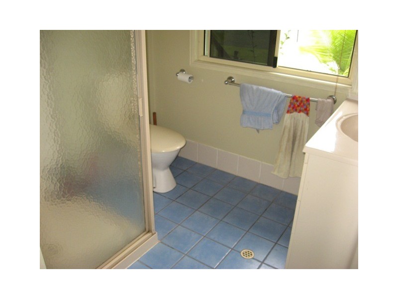 5 Melaleuca Ct, Southside QLD 4570