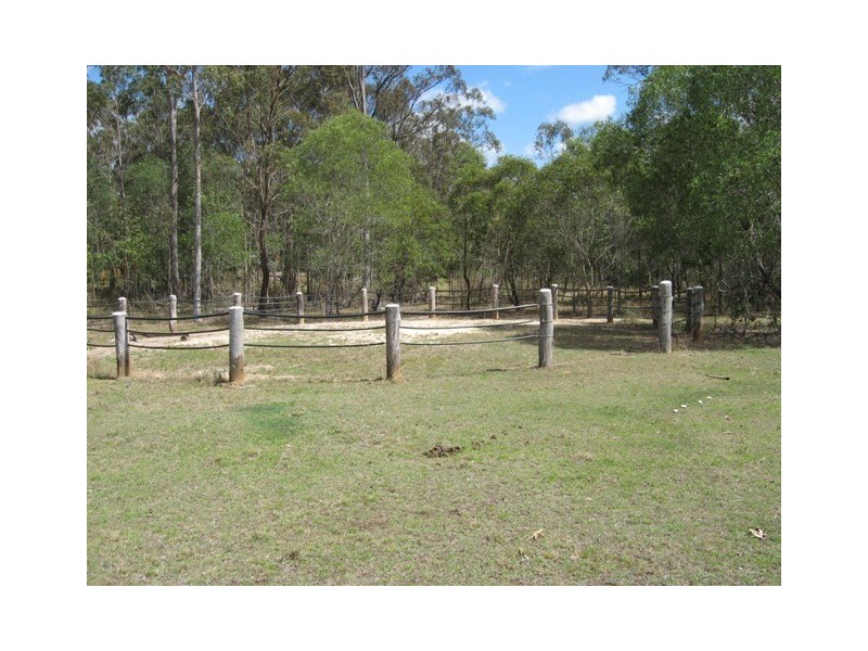 Bells Bridge QLD 4570