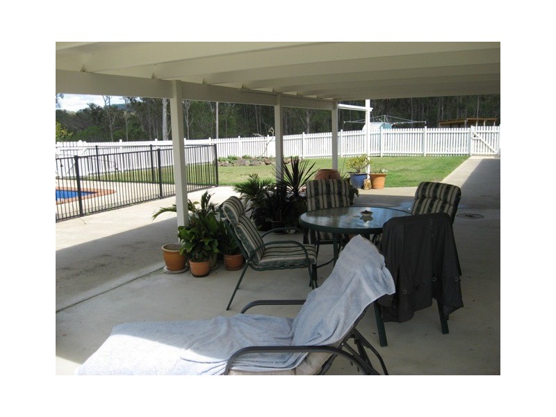 Bells Bridge QLD 4570