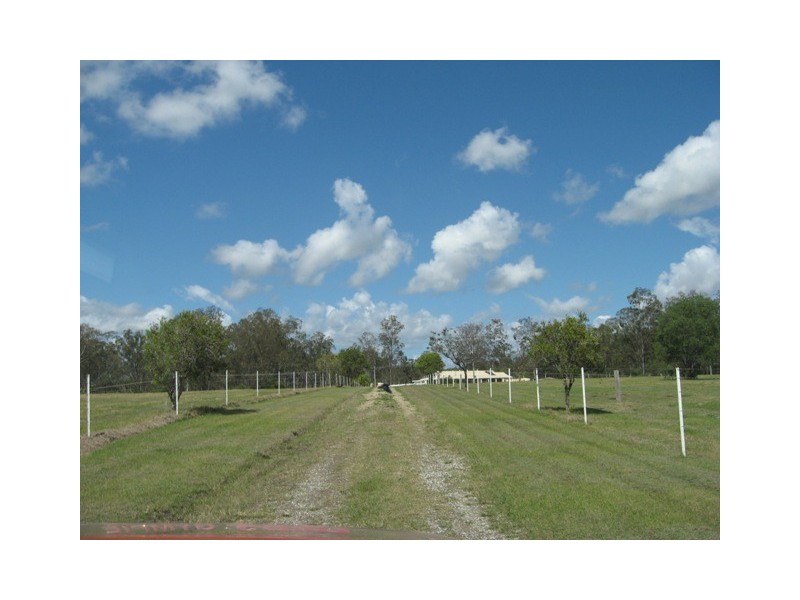 Bells Bridge QLD 4570