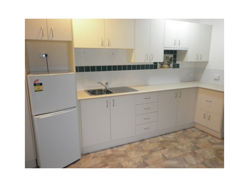 39/2  College Rd, Southside QLD 4570