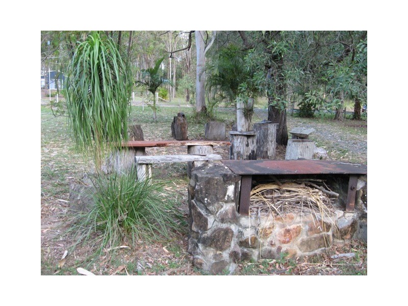 119 Varley ROAD North, Glenwood QLD 4570