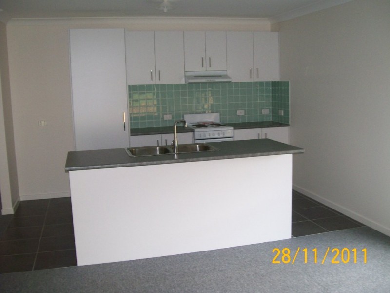 30 Bond Street, Southside QLD 4570