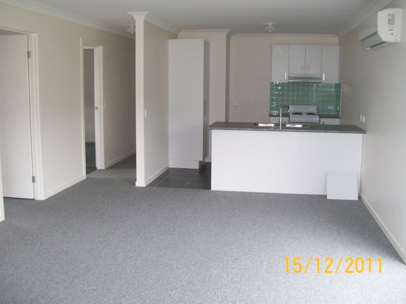 16 Bond Street, Southside QLD 4570