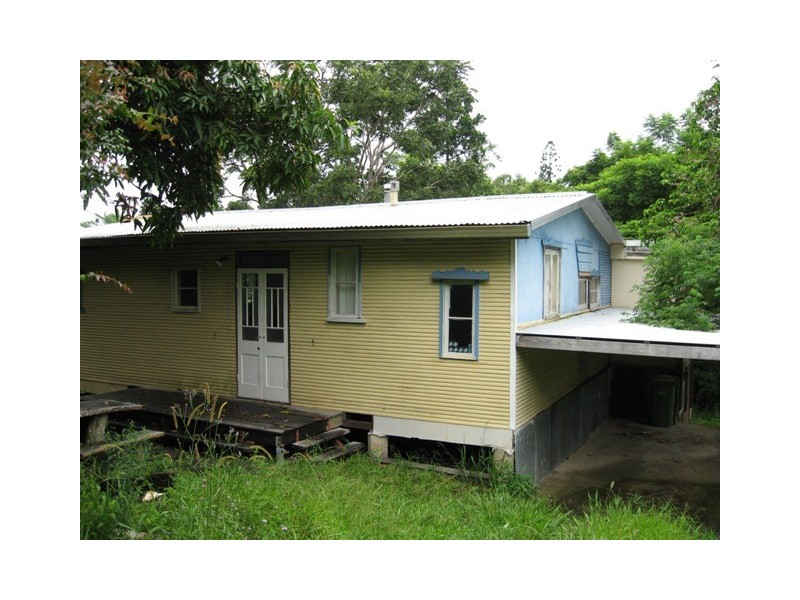 10 Palmer St, Kin Kin QLD 4571