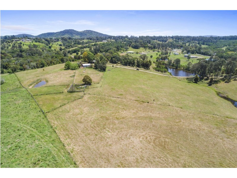 113 Fritz Rd, Chatsworth QLD 4570