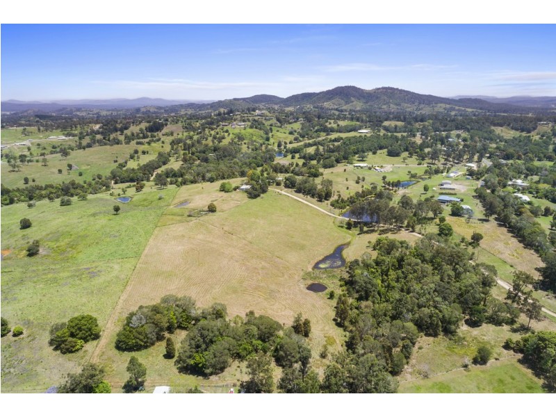 113 Fritz Rd, Chatsworth QLD 4570