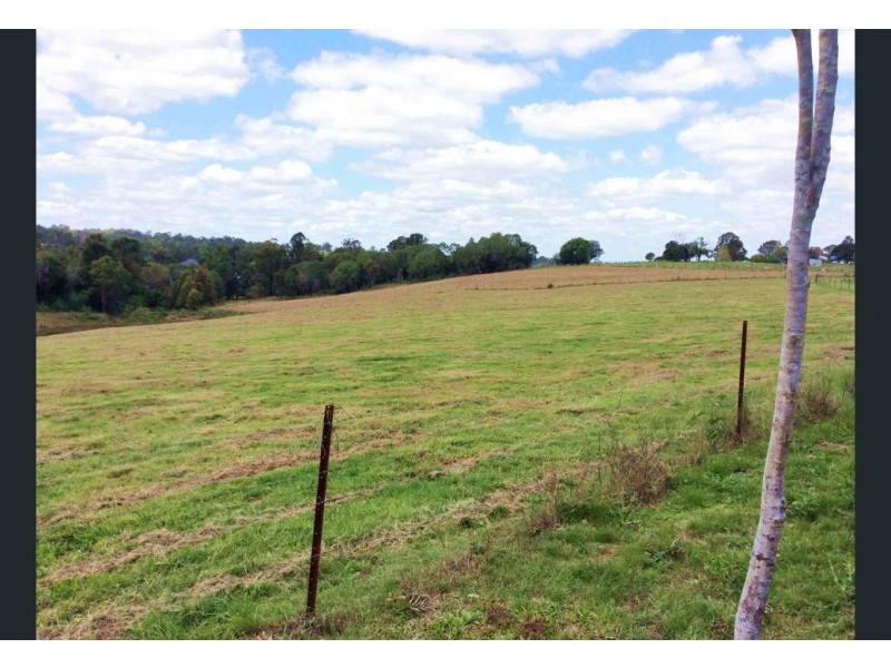 113 Fritz Rd, Chatsworth QLD 4570