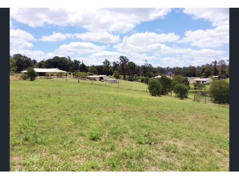 113 Fritz Rd, Chatsworth QLD 4570