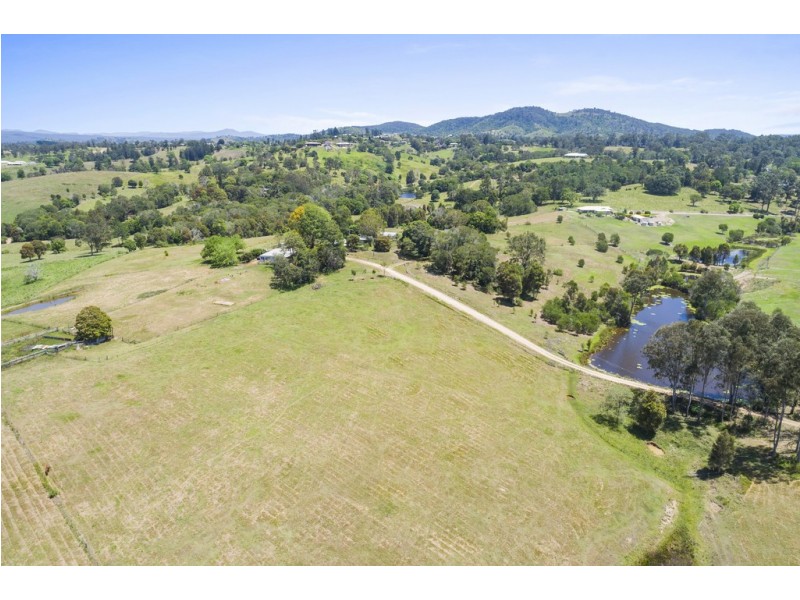 113 Fritz Rd, Chatsworth QLD 4570