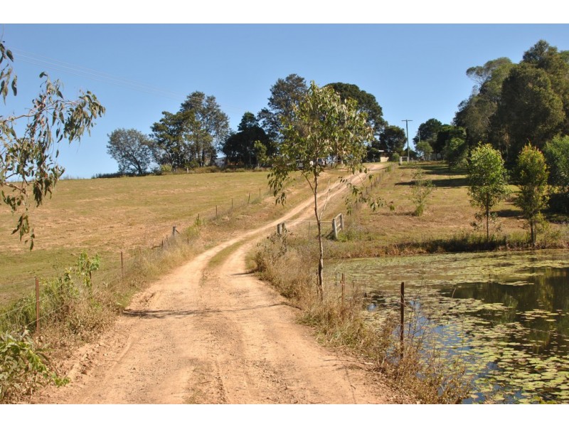 113 Fritz Rd, Chatsworth QLD 4570