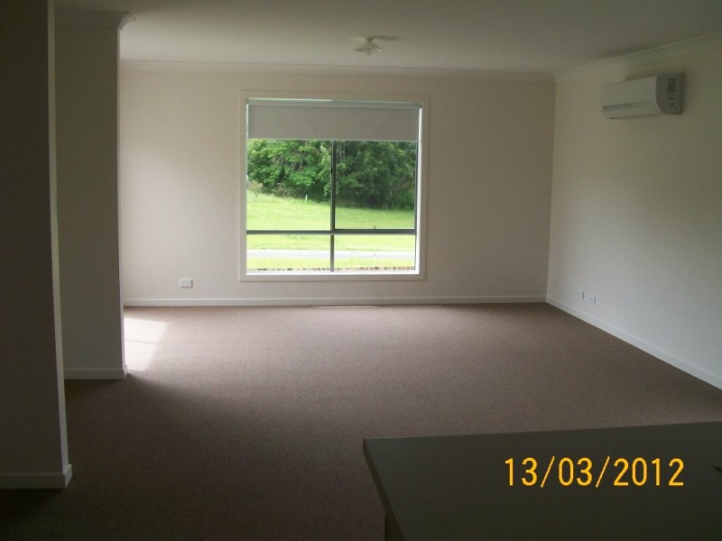 14 Bond Street, Southside QLD 4570