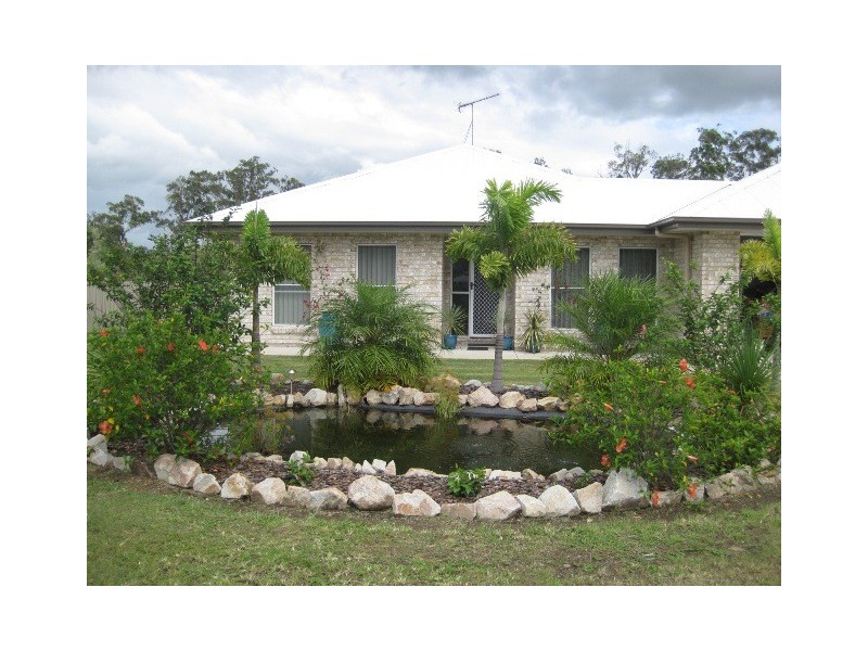 8 Rosewood Ct, Southside QLD 4570