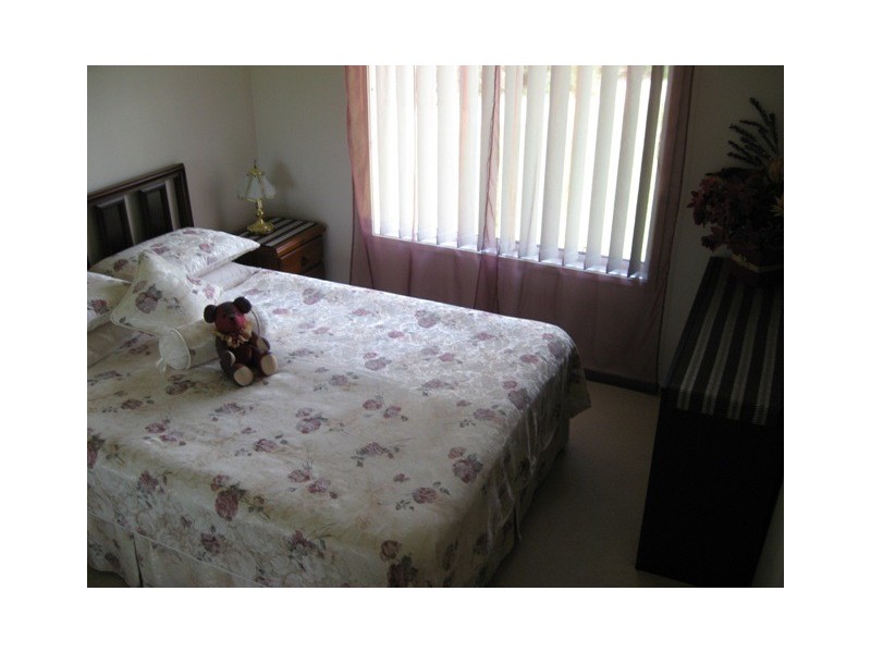 8 Rosewood Ct, Southside QLD 4570