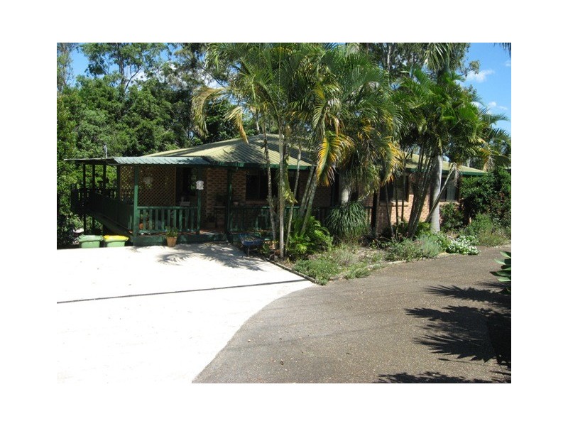 99 Groundwater Rd, Southside QLD 4570