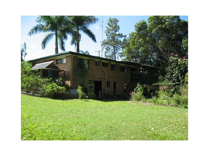 99 Groundwater Rd, Southside QLD 4570