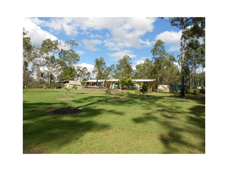 Bells Bridge QLD 4570