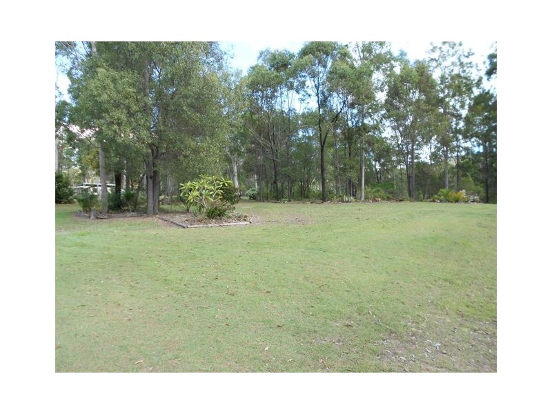 Bells Bridge QLD 4570