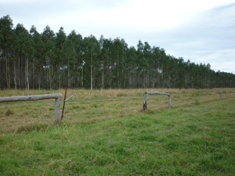 Goomboorian QLD 4570