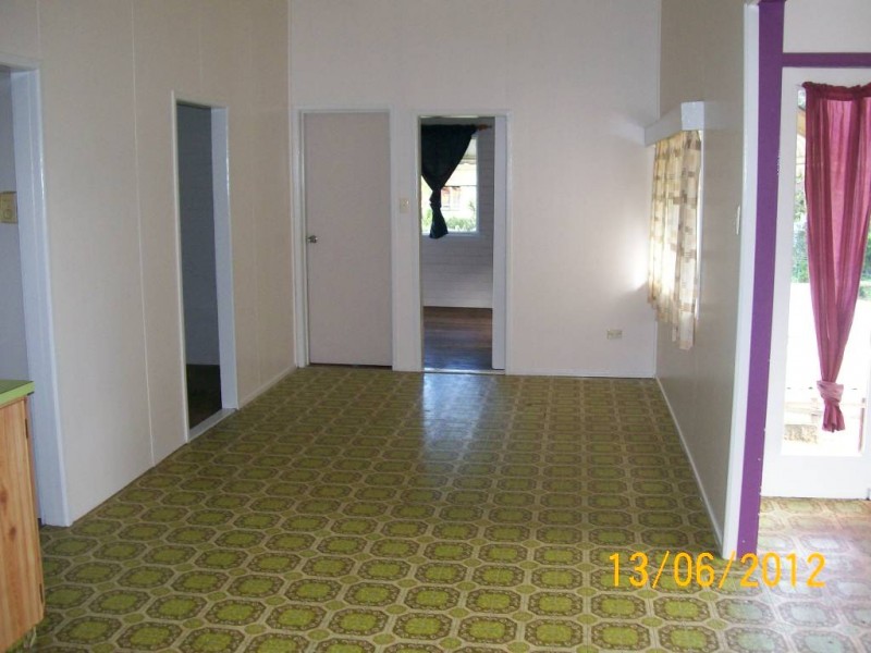 11 Stephens Street, Kandanga QLD 4570