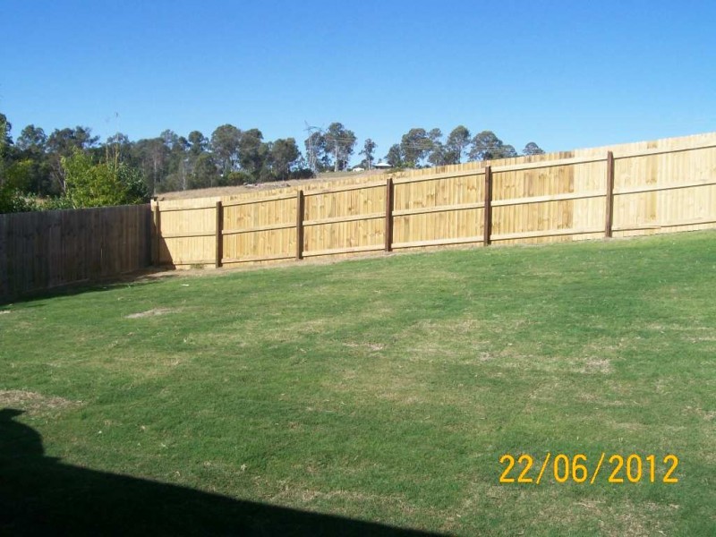 3 majestic Place, Jones Hill QLD 4570