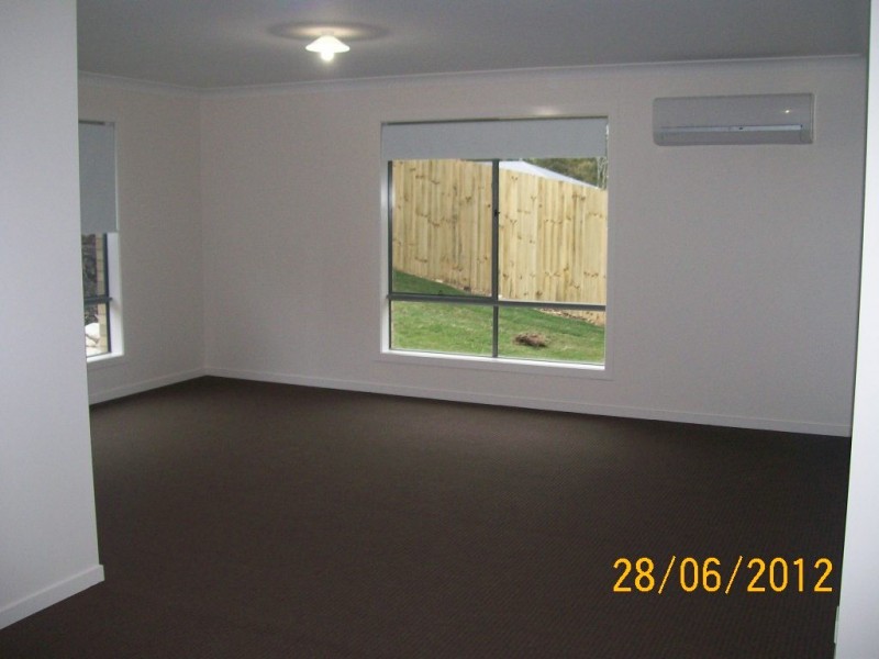 11 Judicial Cir, Jones Hill QLD 4570