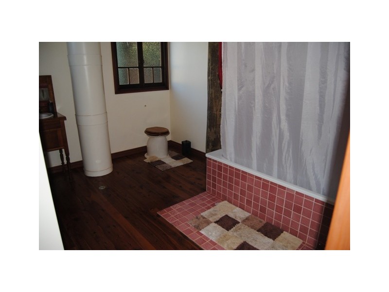 Goomboorian QLD 4570