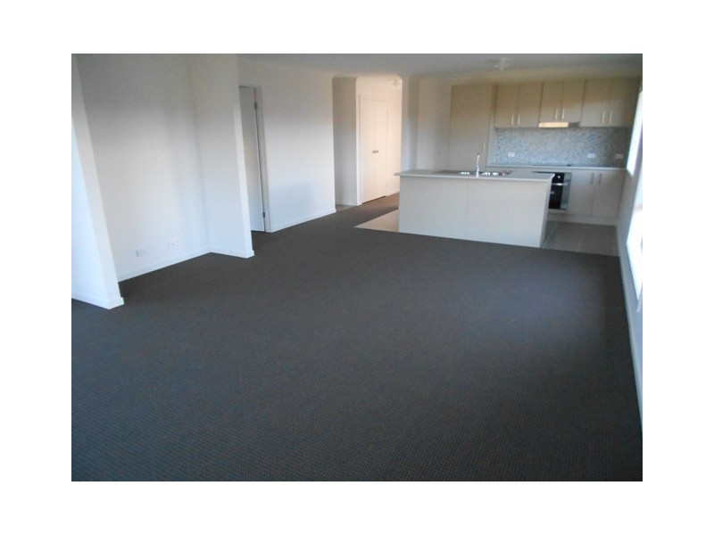74 Judicial Crt, Jones Hill QLD 4570