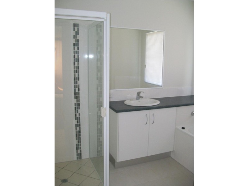 4 Campus Cl, Gympie QLD 4570