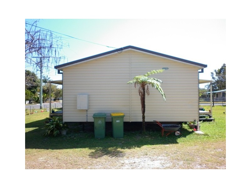 2 Argus Ct, Cooloola Cove QLD 4580