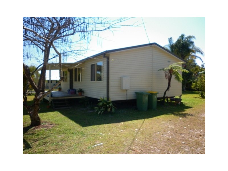 2 Argus Ct, Cooloola Cove QLD 4580