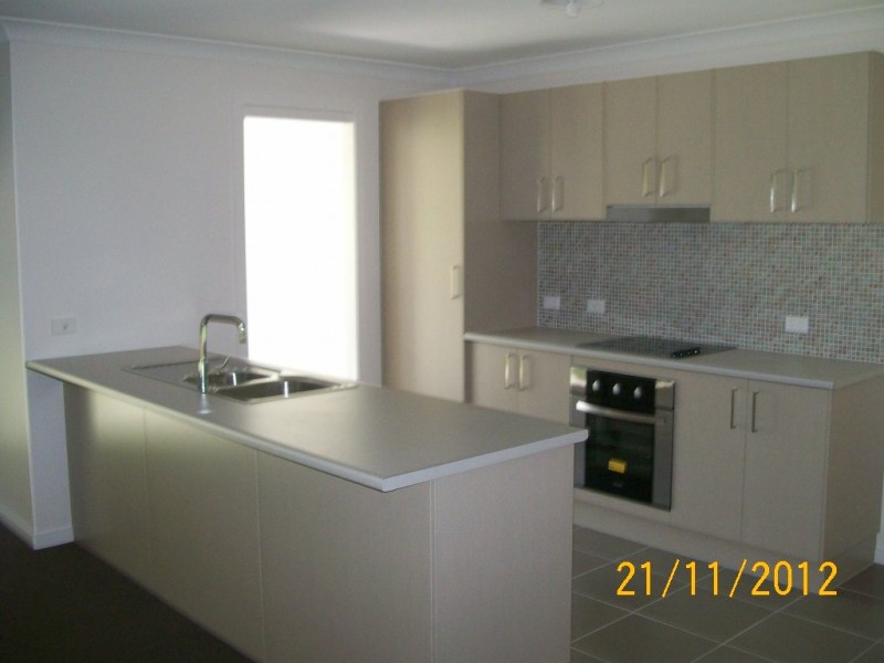 60 Judicial, Jones Hill QLD 4570