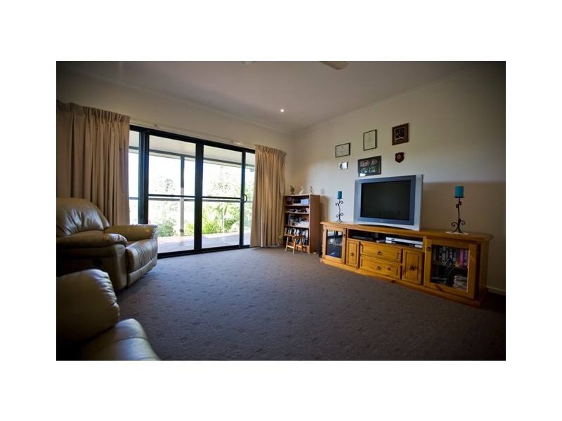 11 Clarke Rd,, Glenwood QLD 4570