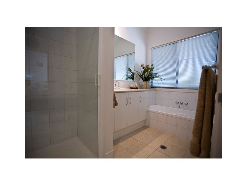 11 Clarke Rd,, Glenwood QLD 4570