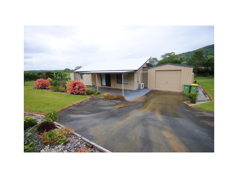 Goomboorian QLD 4570