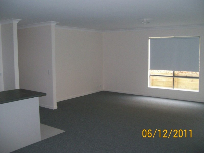 28 Bond Drive, Southside QLD 4570