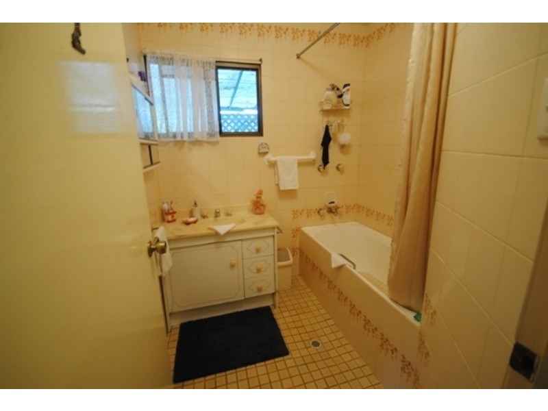 140 Herron Rd, Pie Creek QLD 4570