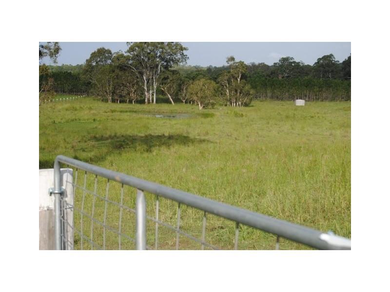 48 Mullins Creek Rd, Goomboorian QLD 4570