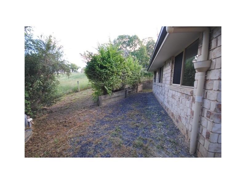 3 Grecian bends, Greens Creek QLD 4570