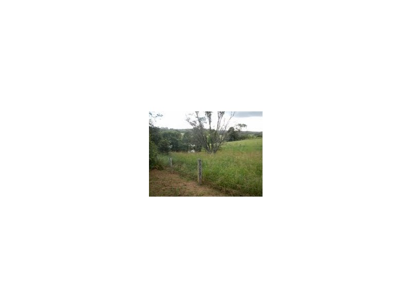 3 Grecian bends, Greens Creek QLD 4570
