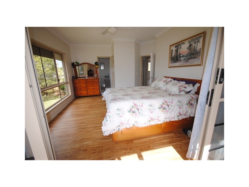 Glenwood QLD 4570