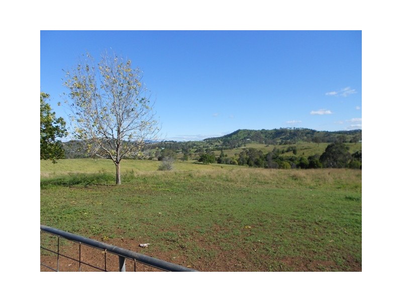 113 Fritz Rd, Chatsworth QLD 4570