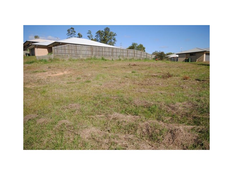 46 Mcphail, Southside QLD 4570